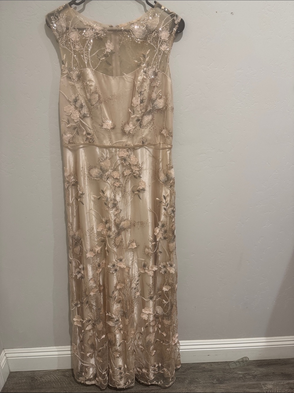 Elegant Floral Appliqué Evening Gown in Champagne